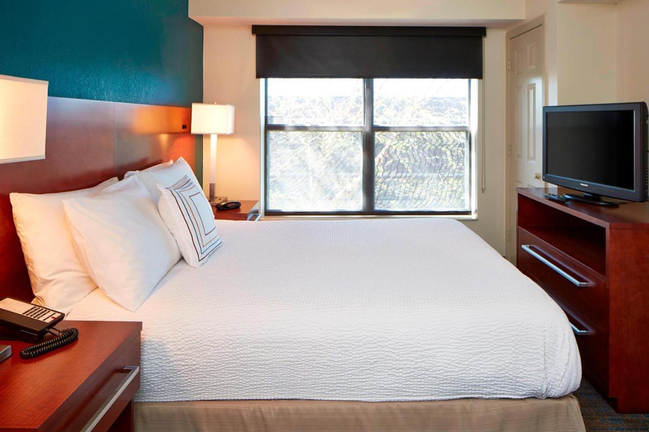 Residence Inn Minneapolis St. Paul/Roseville Bagian luar foto